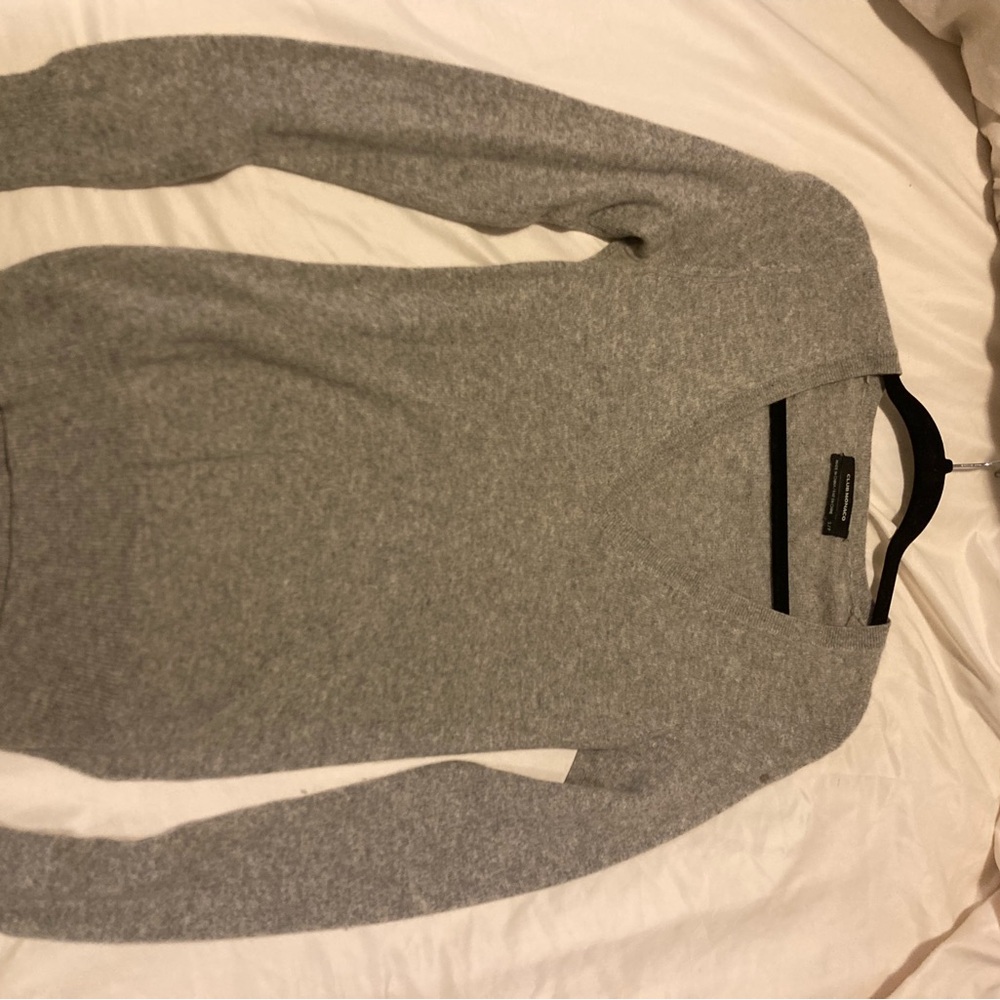 Club Monaco V-Neck Gray Sweater